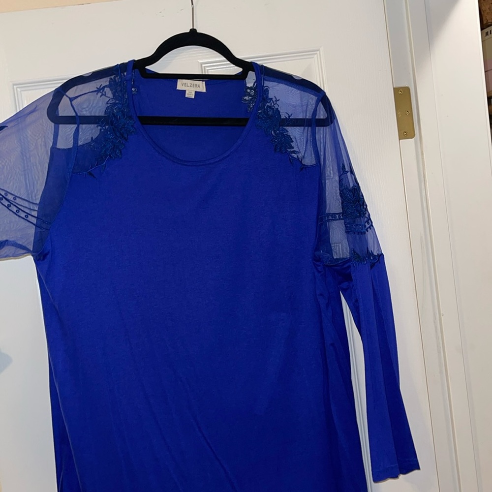 NWT Blue Sheer Shoulder Beautiful Top